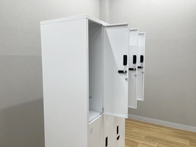 6�l�p���b�J�[�@3��2�i�@�X�}�C���@�X�ߎ����b�J�[�@OA�X�`�[�����b�J�[�@�_�C������