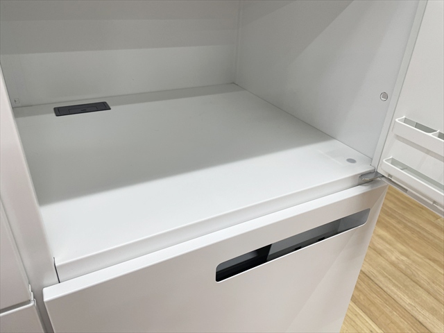 8�l�p�p�[�\�i�����b�J�[�@�G�f�B�A�@�_�C�������@�V���O���x�[�X�^�@BWUH-RN82XM79SAW