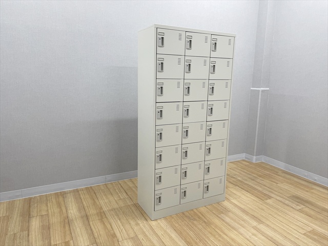 24人用シューズBOX 3列8段 SLC 鍵付 扉付 SLC-24T[生興][中古 