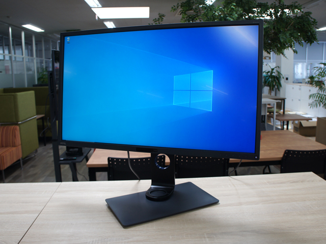 液晶モニター 31.9型ワイド 4K対応 BenQ UHD PD3200U-T[-][中古 