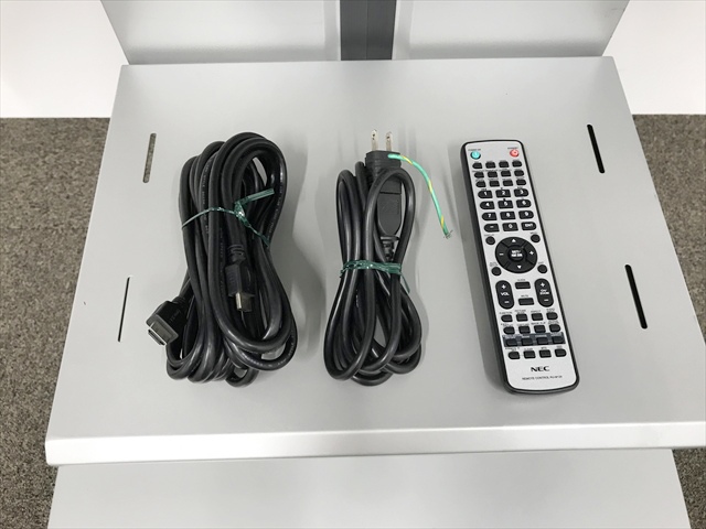 �t�����j�^�[�@75�^���C�h�@4K�Ή��@�}���`�V���N�@�f�B�X�v���C�X�^���h�E�L���X�^�[�t�@LCD-C751Q