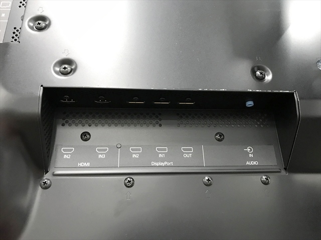 �t�����j�^�[�@75�^���C�h�@4K�Ή��@�}���`�V���N�@�f�B�X�v���C�X�^���h�E�L���X�^�[�t�@LCD-C751Q