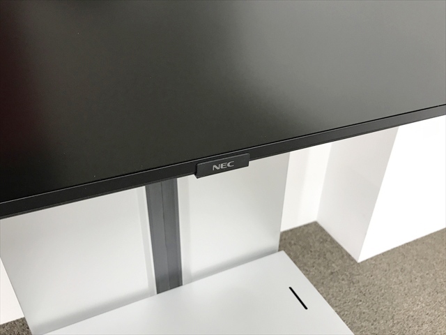 �t�����j�^�[�@75�^���C�h�@4K�Ή��@�}���`�V���N�@�f�B�X�v���C�X�^���h�E�L���X�^�[�t�@LCD-C751Q