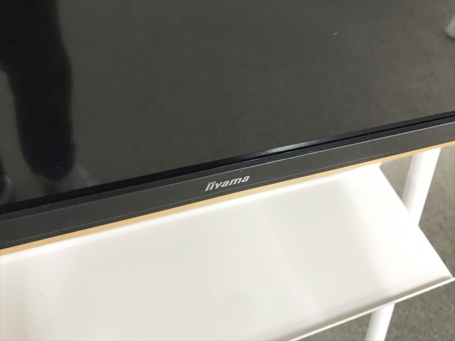 �t�����j�^�[�@31.5�^�@�t��HD�@�f�B�X�v���C�X�^���h�E�L���X�^�[�t�@X3291HS-B1�@