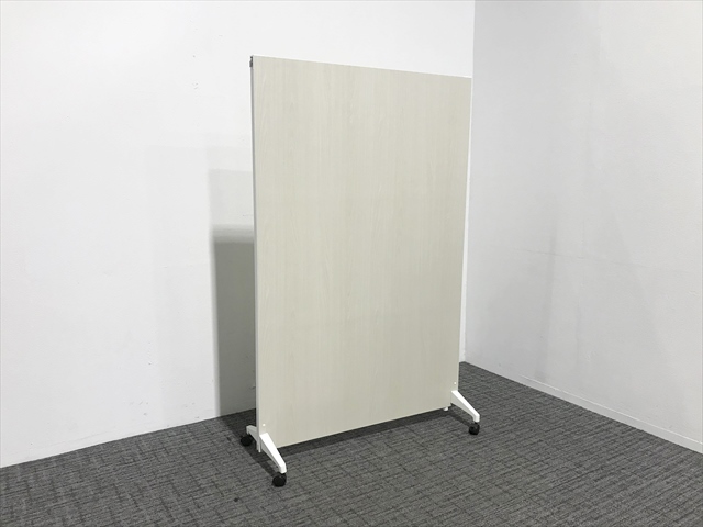 ライオン事務器 3連 折りたたみ パーティション ウッド 木目 掲示板 画鋲 ライオン事務器 3連 折りたたみ パーティション ウッド 木目 掲示板