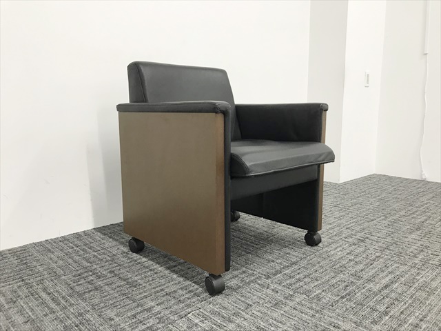 �y��n�ƍՁz�\�t�@�@4�_�Z�b�g�@�x���e�B�I�@�L���X�^�[�t