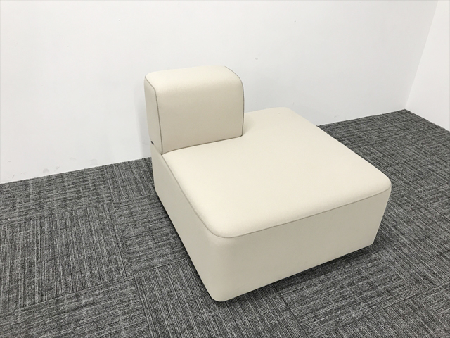 �y��n�ƍՁz�\�t�@�@4�_�Z�b�g�@���C�u�X�@���E���W�\�t�@