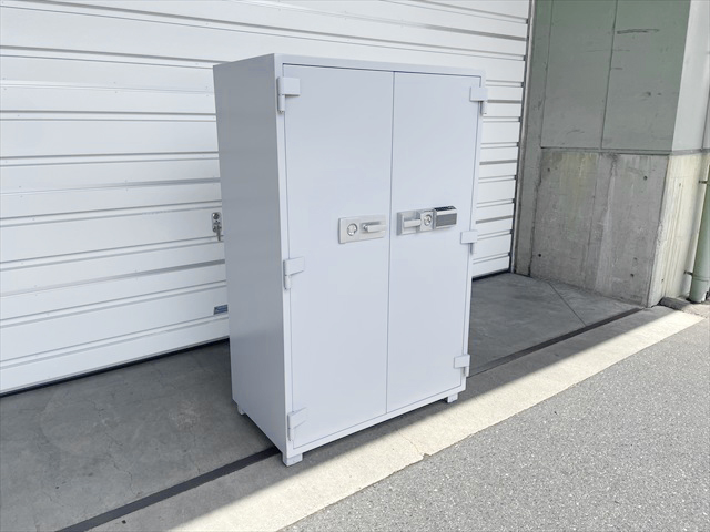 �ω΋��Ɂ@�e���L�[���@ETS�@ETS-1800