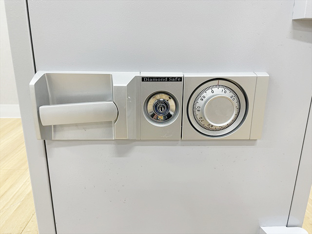 �ω΋��Ɂ@�_�C�������@�_�C���Z�[�t�@D70