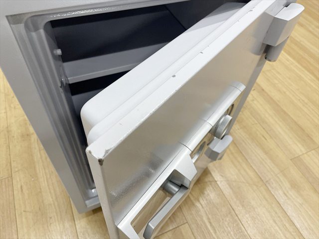 �ω΋��Ɂ@�_�C�������@�_�C���Z�[�t�@D70