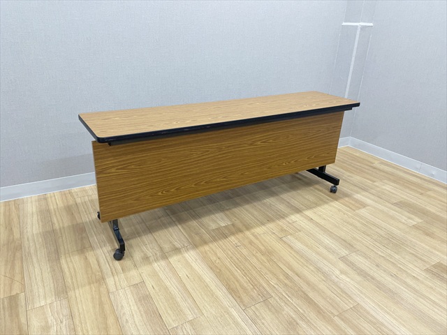 �t���b�v����c�e�[�u���@���t