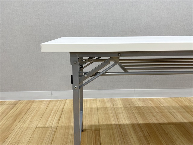 �r�܎���c�e�[�u���@�I�t