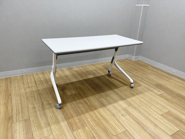 会議用テーブル 幕板あり ホワイト 1500x450 オカムラ製 スタック 