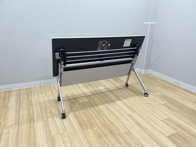 �t���b�v����c�e�[�u���@���t