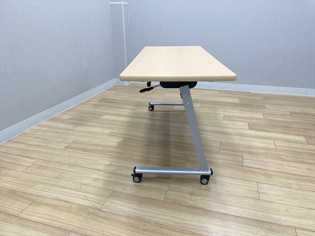 �t���b�v����c�e�[�u���@���t