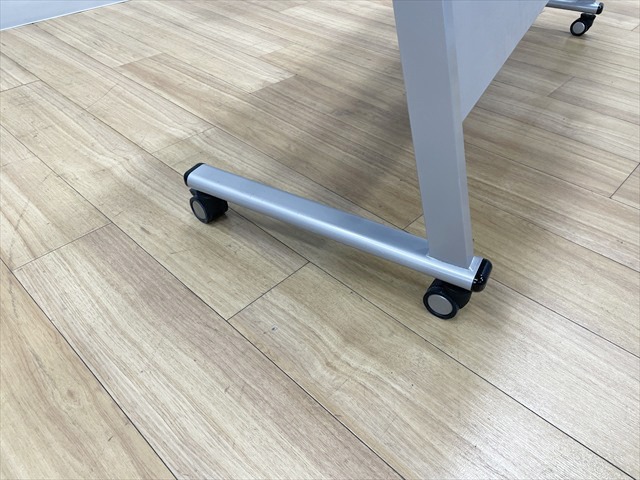 �t���b�v����c�e�[�u���@���t