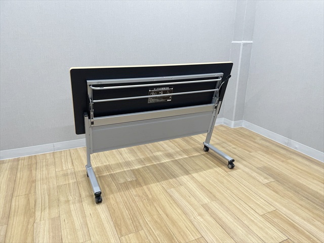 �t���b�v����c�e�[�u���@���t