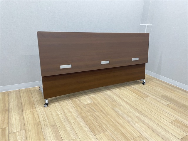 �t���b�v����c�e�[�u���@�G���K�X�^�@���t�@81E52G 3501