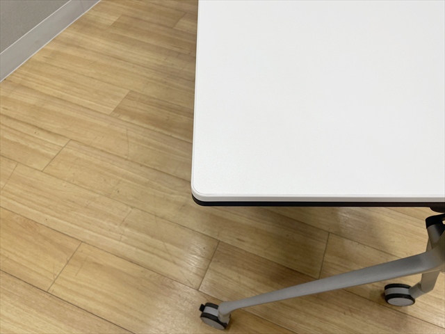 �t���b�v����c�e�[�u���@�C���^�[�A�N�gNT�@���t�@81B4JF MH47