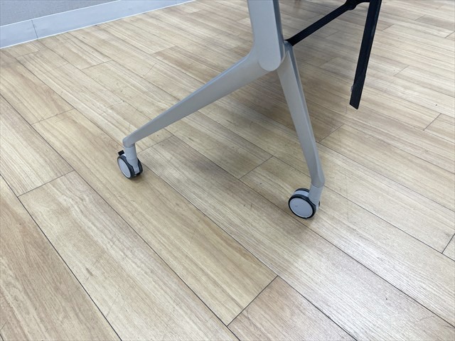 �t���b�v����c�e�[�u���@�C���^�[�A�N�gNT�@���t�@81B4JF MH47