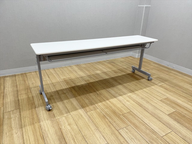 �t���b�v����c�e�[�u���@�����@�X�^�b�L���O�e�[�u��