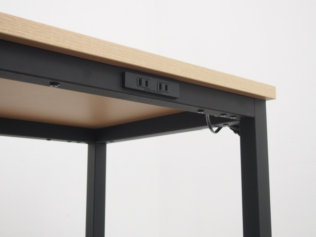 �n�C�e�[�u���@�A�X�v�����h�@�u���b�N�n�C�t���[���e�[�u��