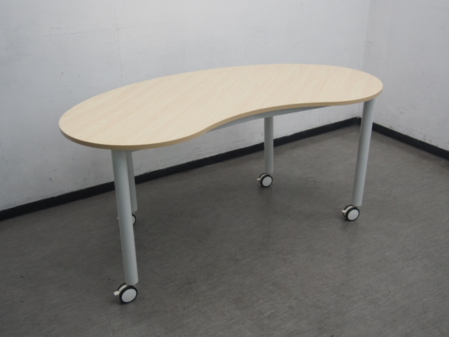 ラストSALE】ミーティングテーブル アール・エフ・ヤマカワ 豆型