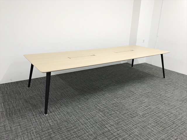 値下げしました。‼️ オカムラ閲覧テーブル