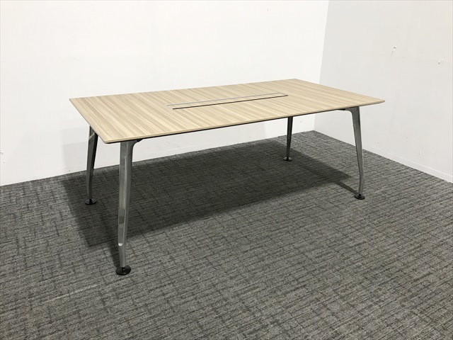 ~[eBOe[u@i@TCr@XNGA^Cv@SDT-XKU189 MH3NN