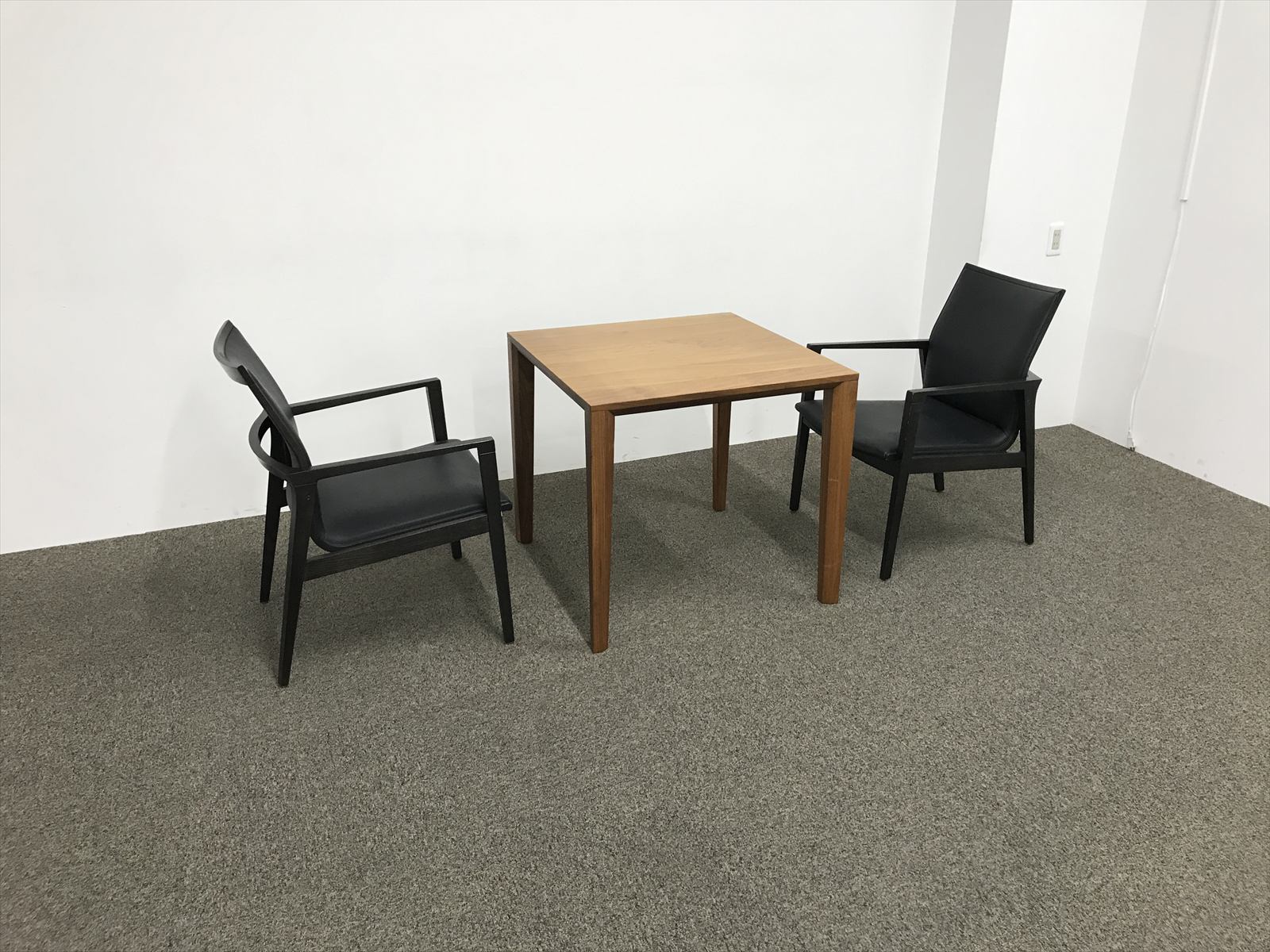 �~�[�e�B���O�e�[�u���@3�_�Z�b�g�@�v�g��