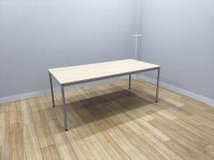 �~�[�e�B���O�e�[�u���@�����i