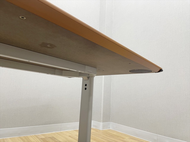 �~�[�e�B���O�e�[�u���@�����i�@�A���[�iT�@MTT-BM189MB3N