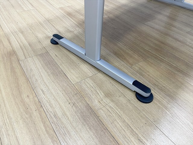 �~�[�e�B���O�e�[�u���@�����i�@�A���[�iT�@MTT-BM189MB3N