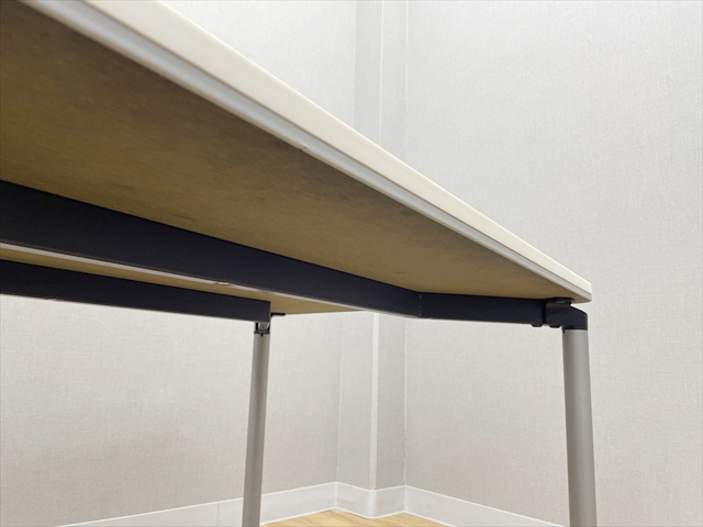 �~�[�e�B���O�e�[�u���@�����i�@BT-500�@4�{�r�^�C�v�@BTT-506PAW