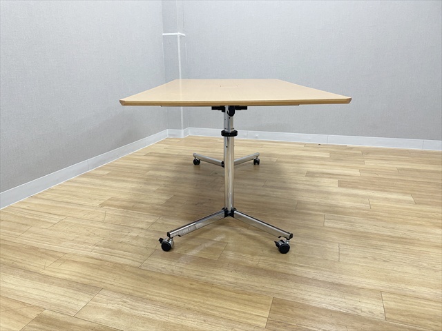 �~�[�e�B���O�e�[�u���@�����i�@USM�L�g�X�@�L���X�^�[�t