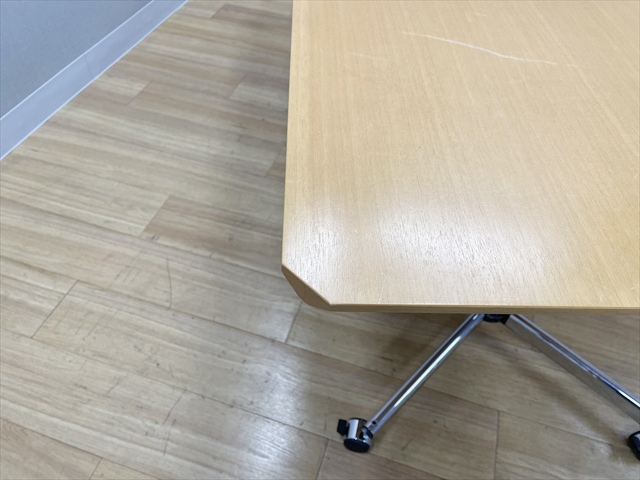 �~�[�e�B���O�e�[�u���@�����i�@USM�L�g�X�@�L���X�^�[�t