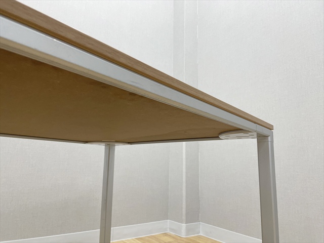 �~�[�e�B���O�e�[�u���@�����i�@4L13�@4L132C MR68