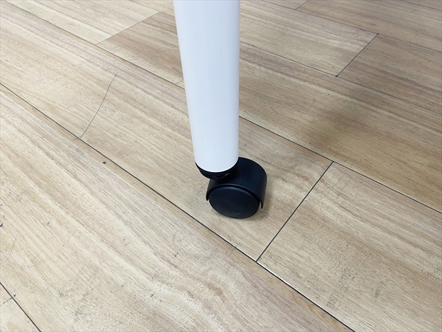 �~�[�e�B���O�e�[�u���@�����i�@�W���[�g�@4�{�r�^�C�v�@�L���X�^�[�t�@MTT-JTR127MAW