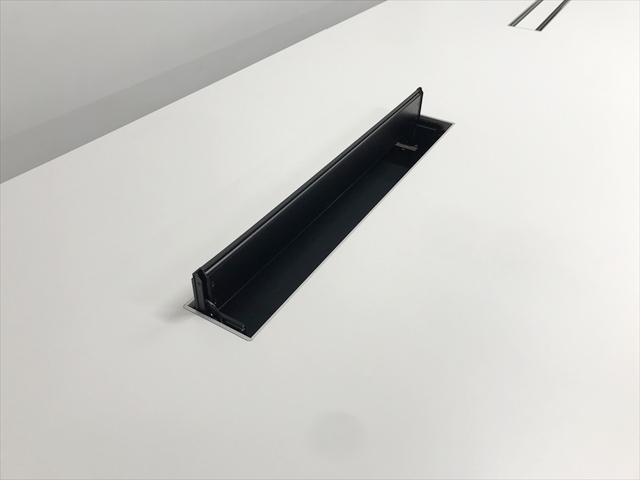 �~�[�e�B���O�e�[�u���@�v�g���@�T�C�r�@2���V�@SDT-XKJU2412 PAWN