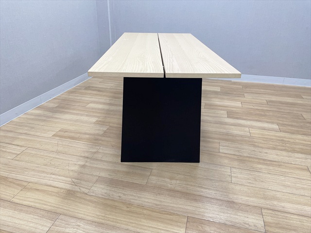 �~�[�e�B���O�e�[�u���@�����i�@VT-1�@�_�C�j���O�e�[�u��