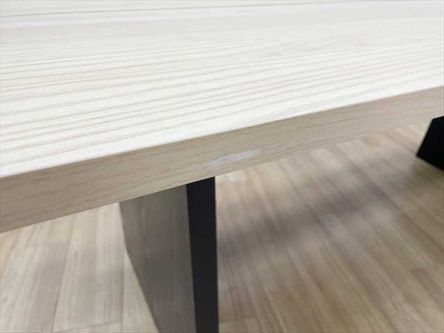 �~�[�e�B���O�e�[�u���@�����i�@VT-1�@�_�C�j���O�e�[�u��