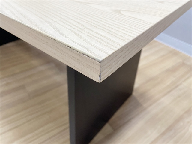 �~�[�e�B���O�e�[�u���@�����i�@VT-1�@�_�C�j���O�e�[�u��