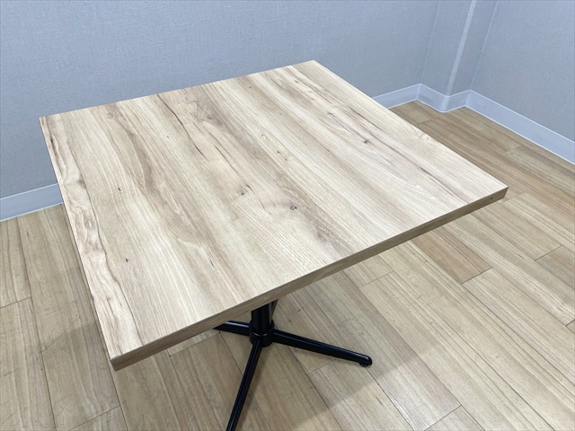 �~�[�e�B���O�e�[�u���@�����i�@�p�u���b�N