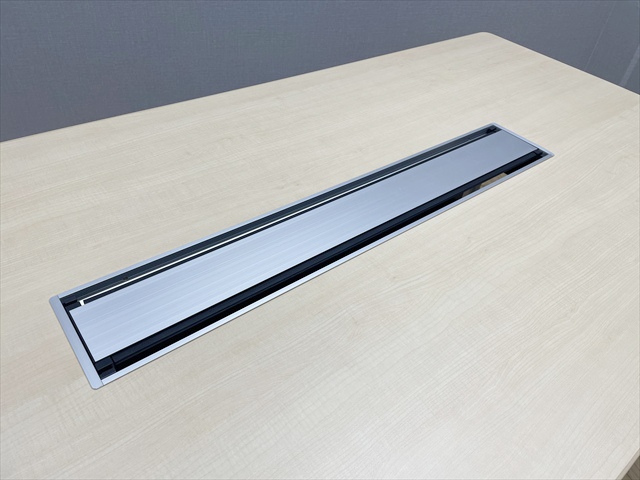 �~�[�e�B���O�e�[�u���@�����i�@WT-300�@WTT-B300P1M