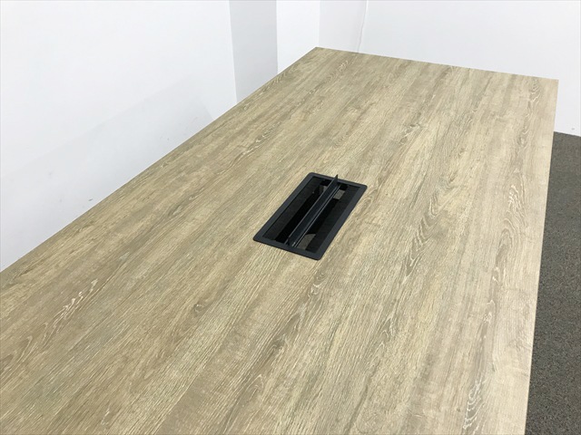 �~�[�e�B���O�e�[�u���@�v�g���@REV