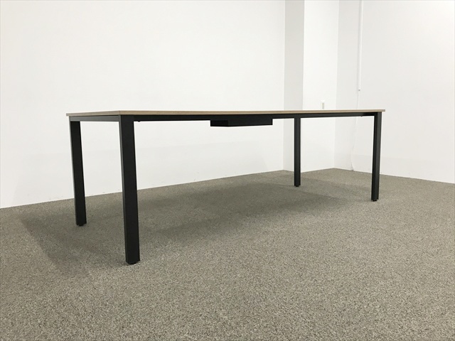 �~�[�e�B���O�e�[�u���@�v�g���@REV