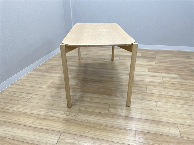 �~�[�e�B���O�e�[�u���@�����i�@�L���X�g�\���@D343KB ME