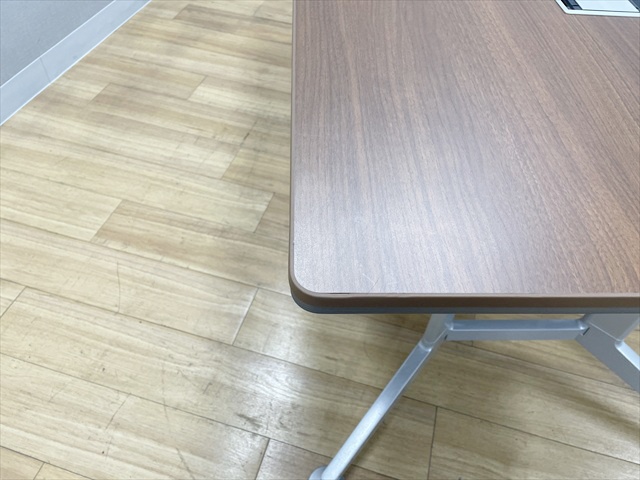 �~�[�e�B���O�e�[�u���@�����i�@WT-300�@WTT-B300M55