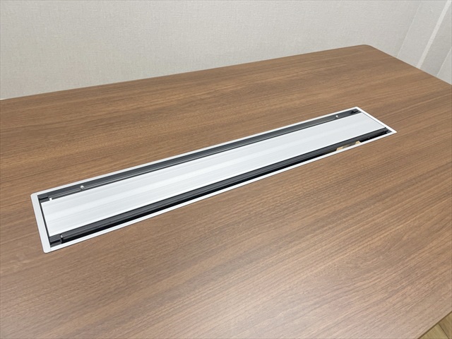 �~�[�e�B���O�e�[�u���@�����i�@WT-300�@WTT-B300M55