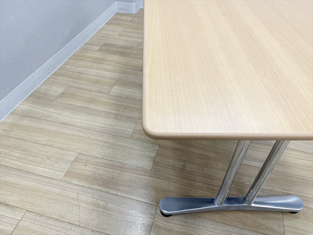 �~�[�e�B���O�e�[�u���@�����i�@�C���^�[���C�X�@4L31SE MB05